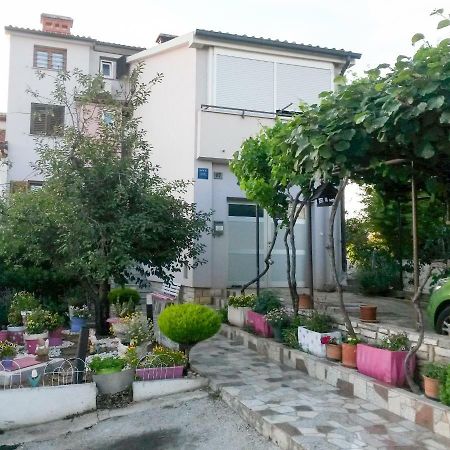 Apartments Zufic Štinjan Esterno foto